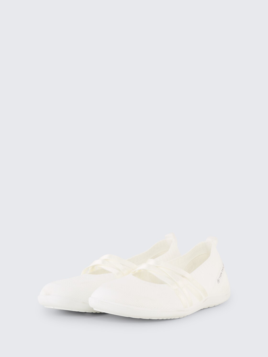 Flache Slipper mit Riemen - white - seitliche Produkt-Ansicht