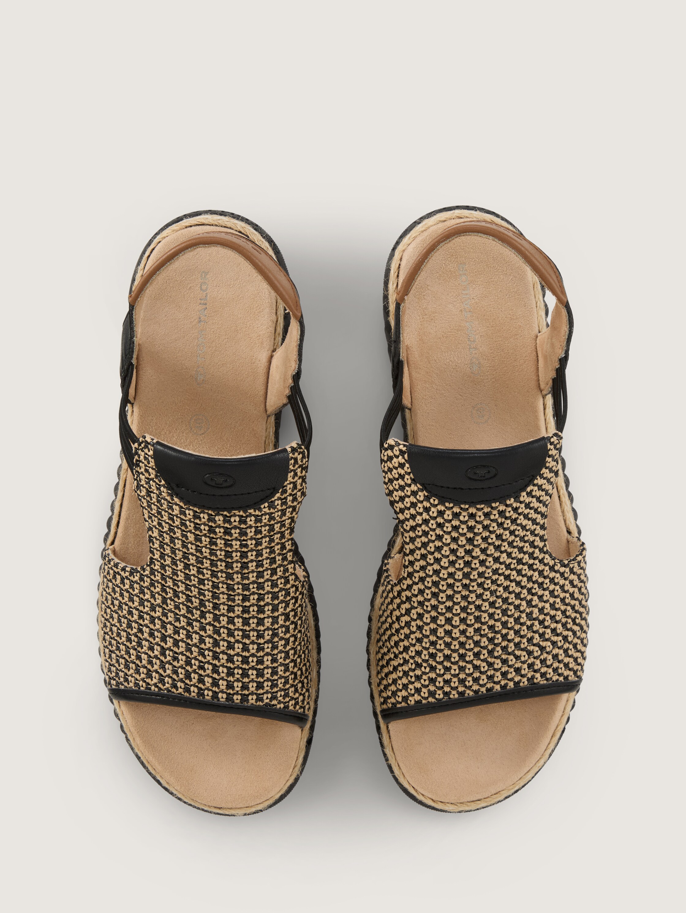 Sandalen mit Keilabsatz - blacknature - 