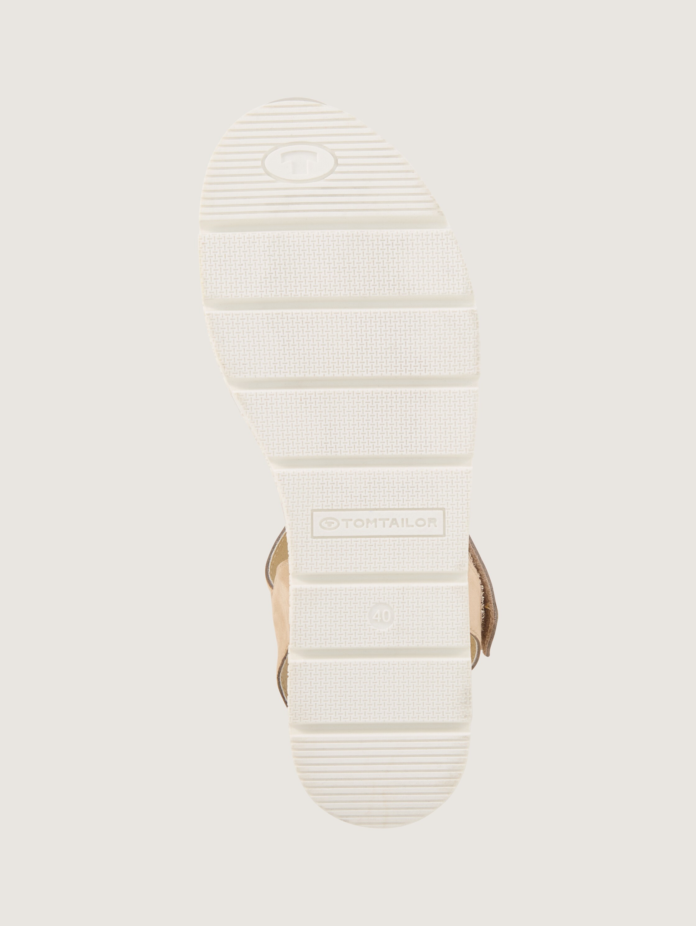 Sandalen mit Keilabsatz - sand - 