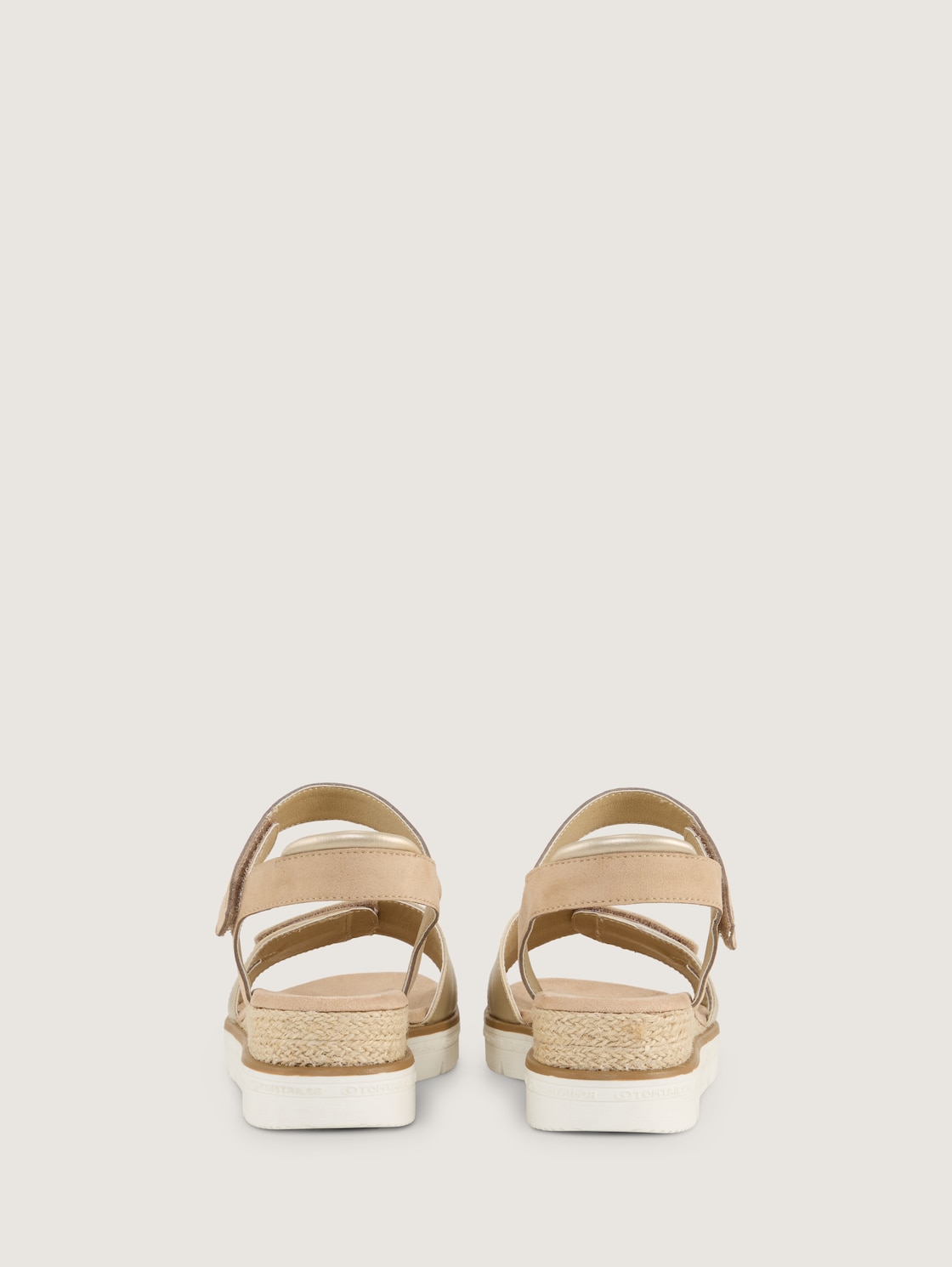 Sandalen mit Keilabsatz - sand - Produkt-Rückansicht