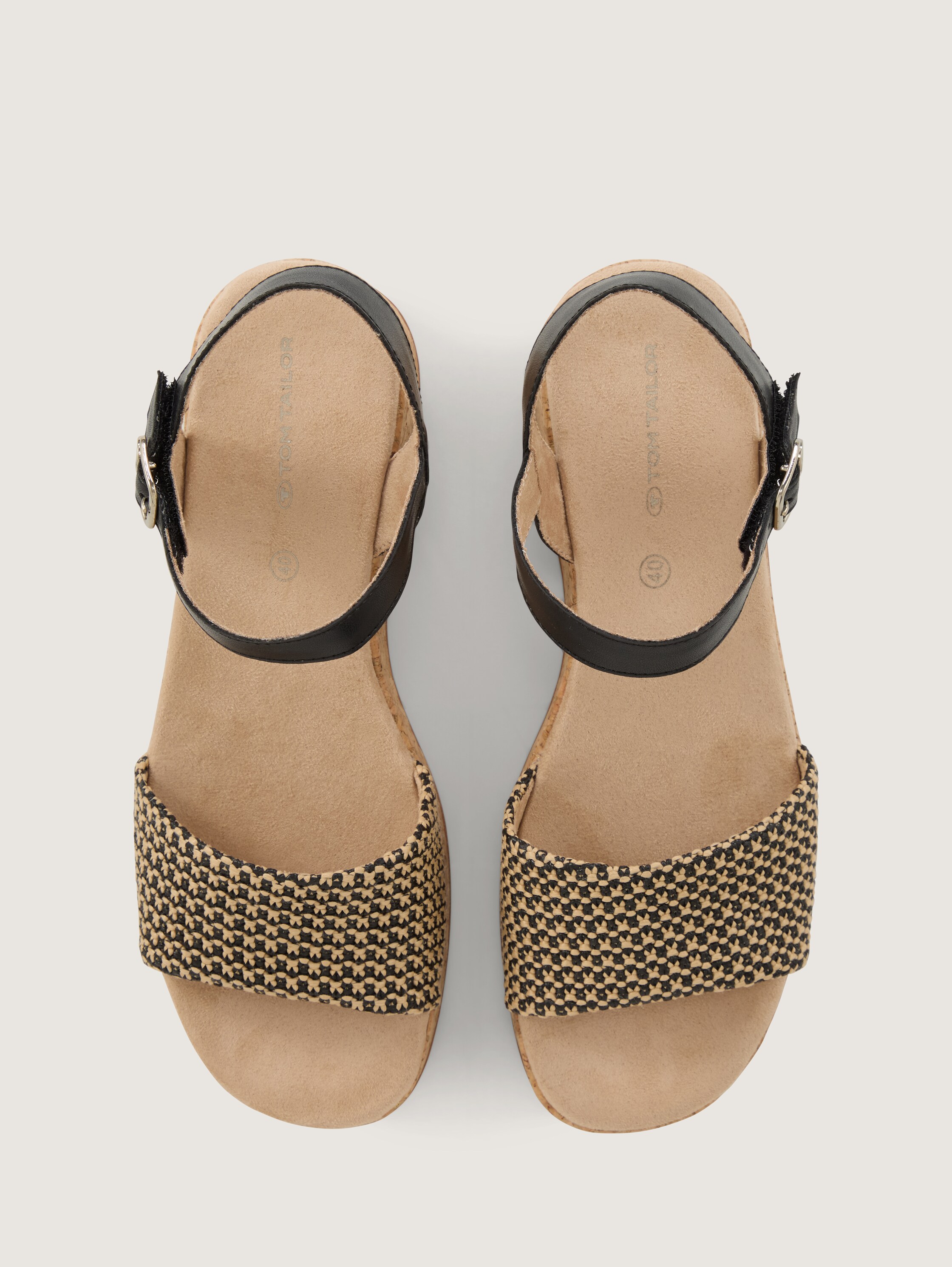 Sandalen mit Kork-Absatz - 4