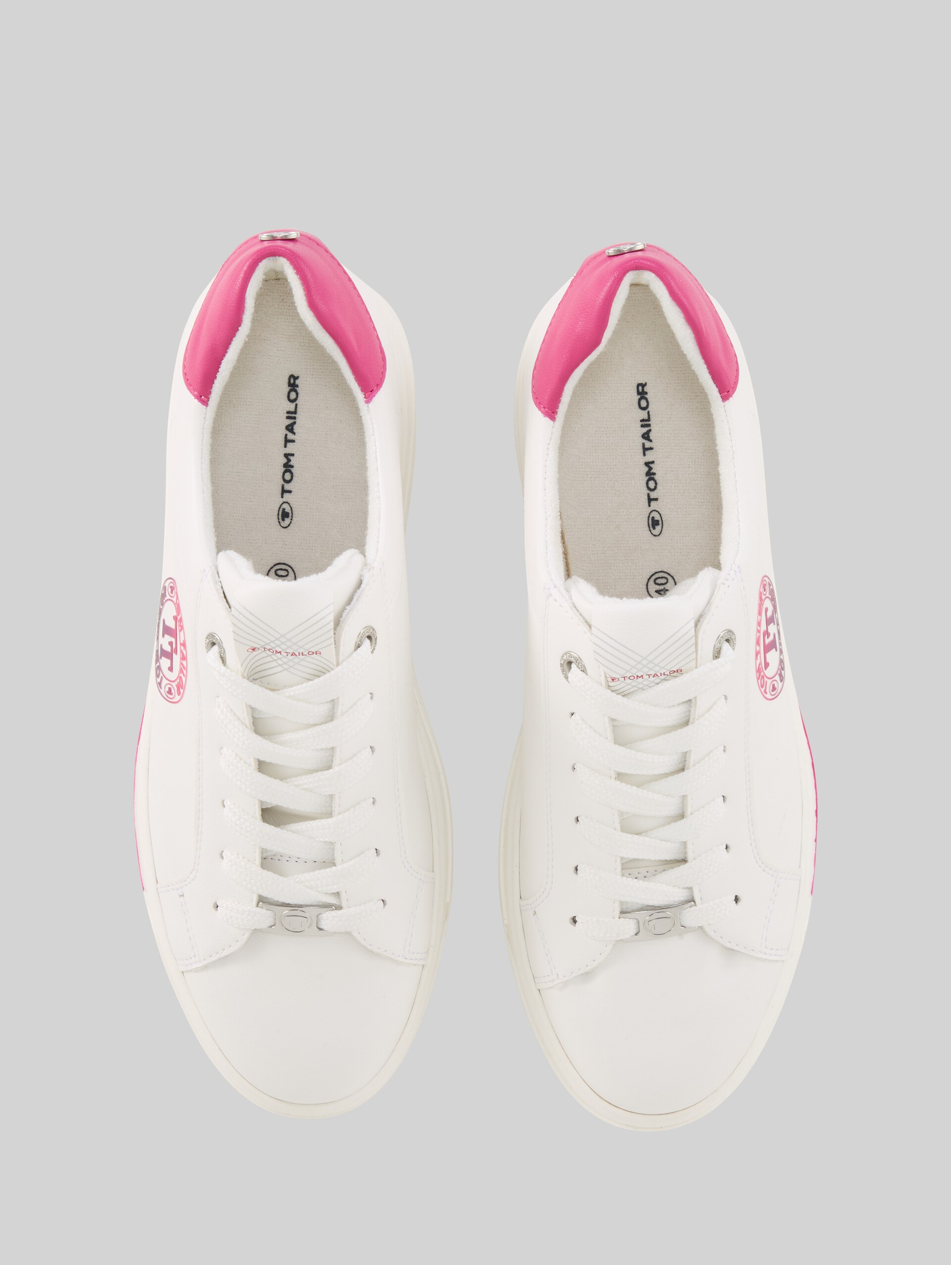 Sneaker mit Logo-Print - white-pink - Produkt-Ansicht von oben 