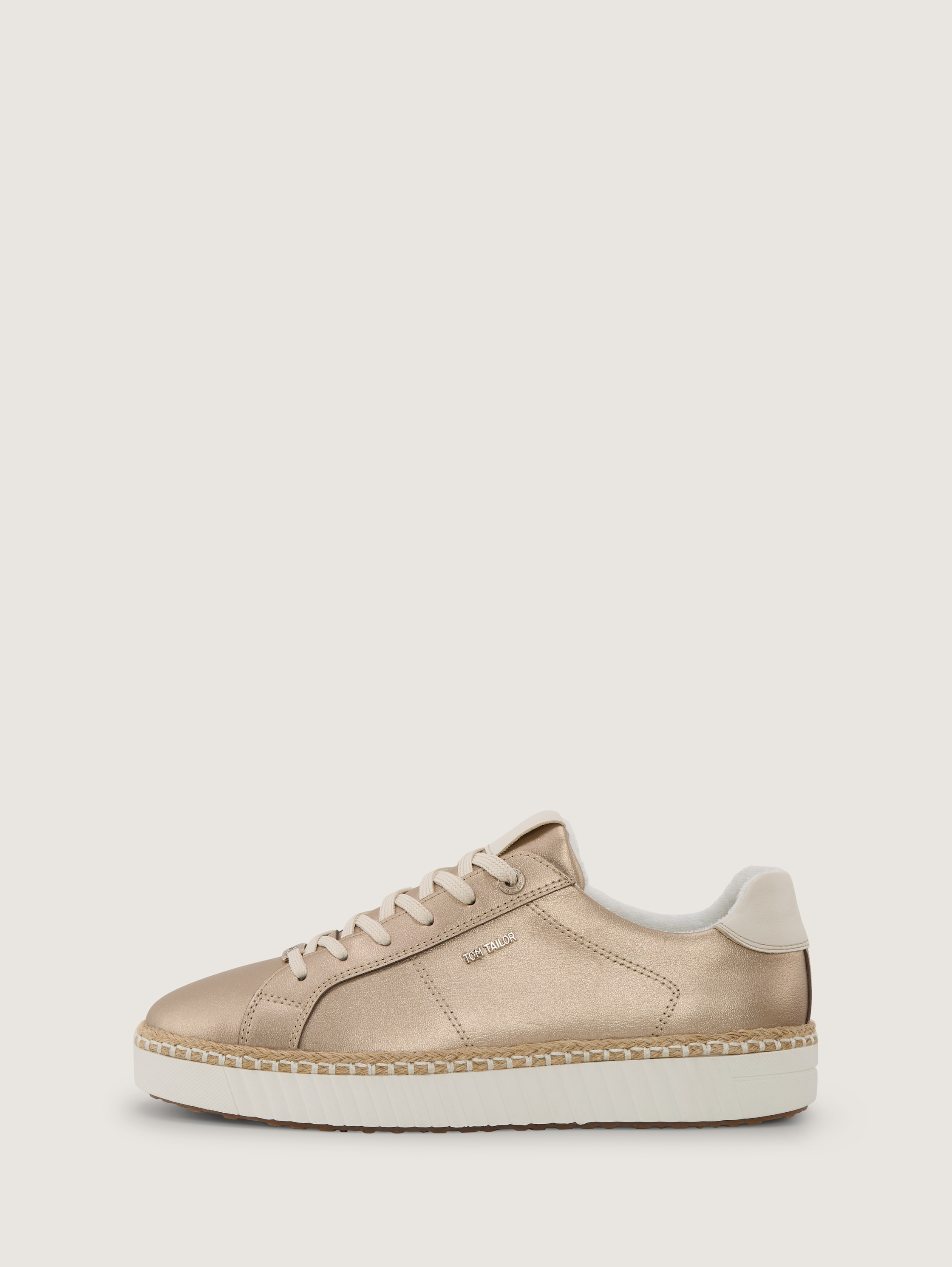 Sneaker im Metallic-Look - gold - 