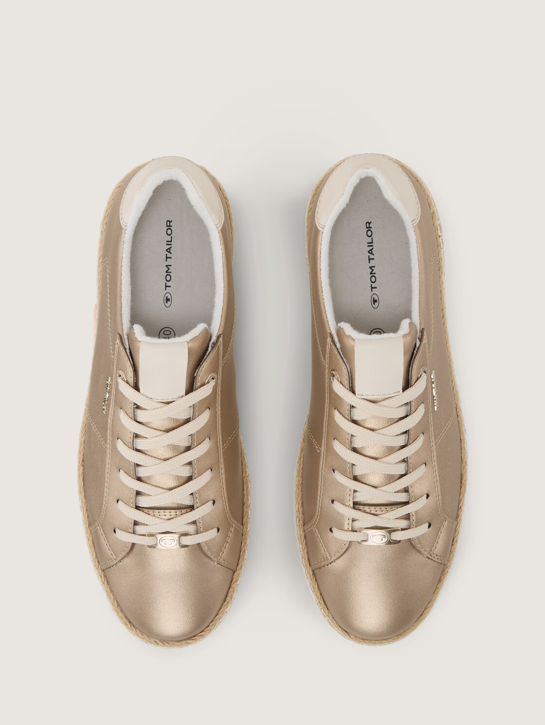 Sneaker im Metallic-Look - gold - Produkt-Ansicht von oben 