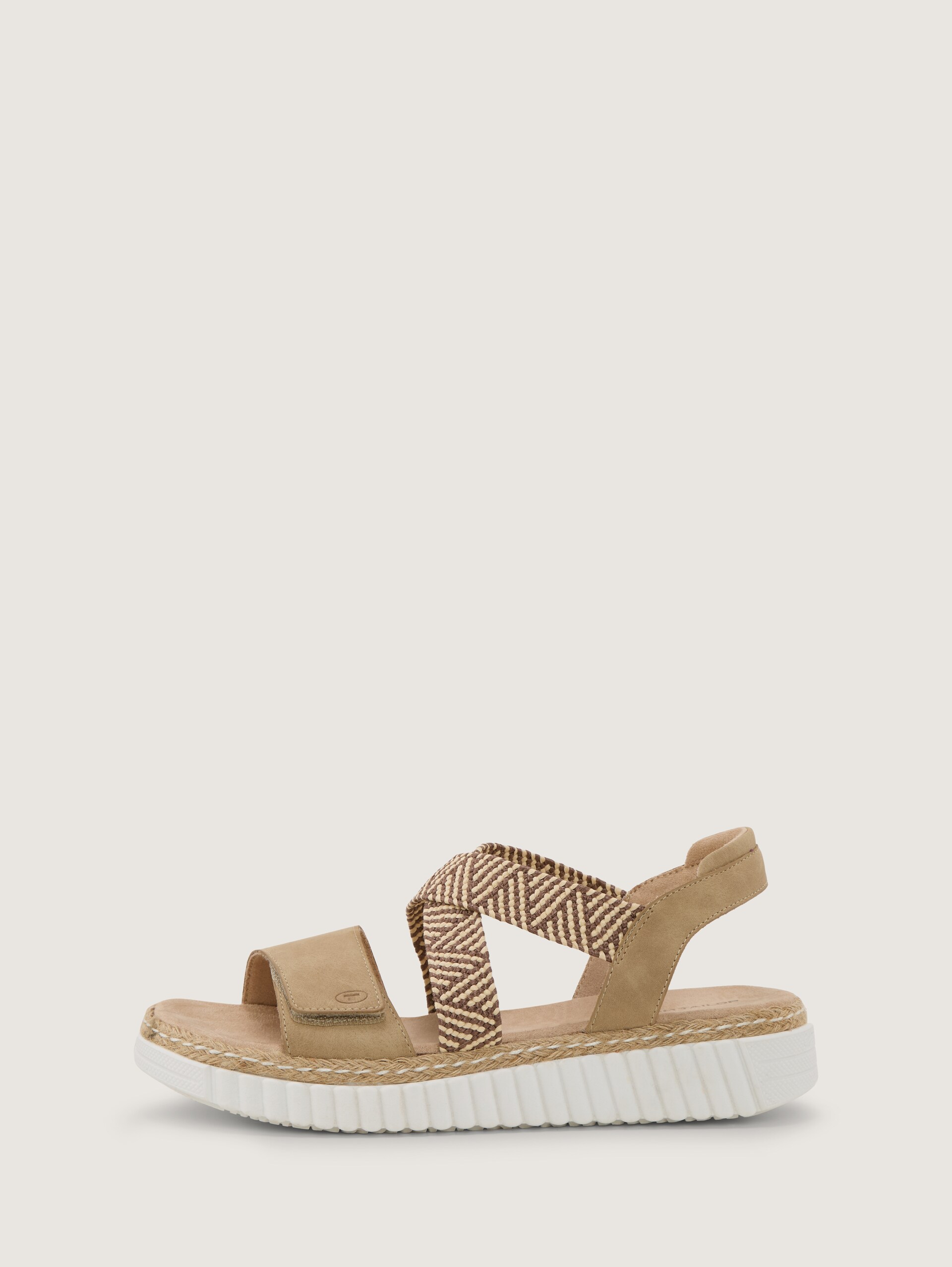 Sandalen mit Flecht-Detail - sand - seitliche Produkt-Ansicht