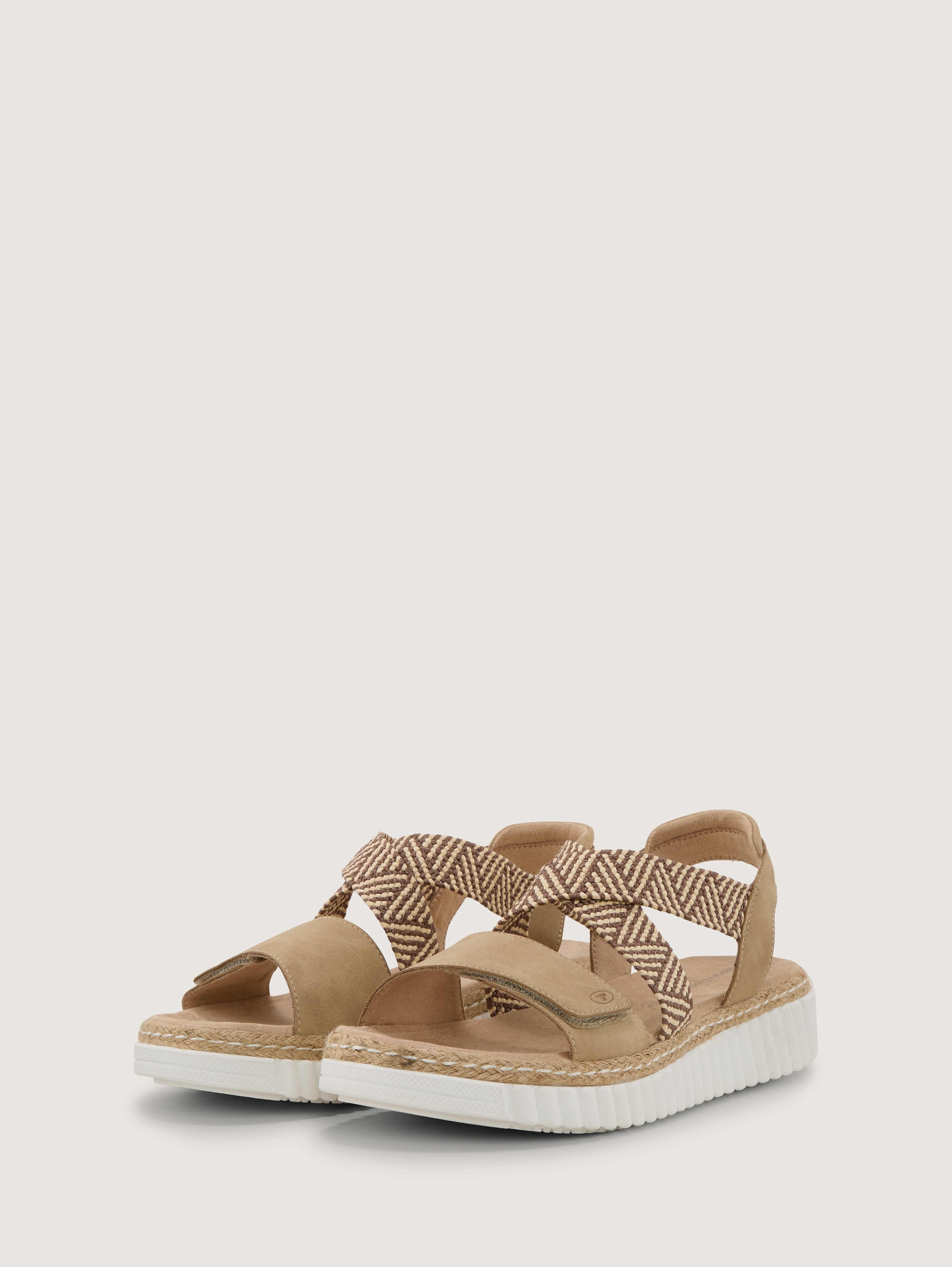 Sandalen mit Flecht-Detail von Women, sand