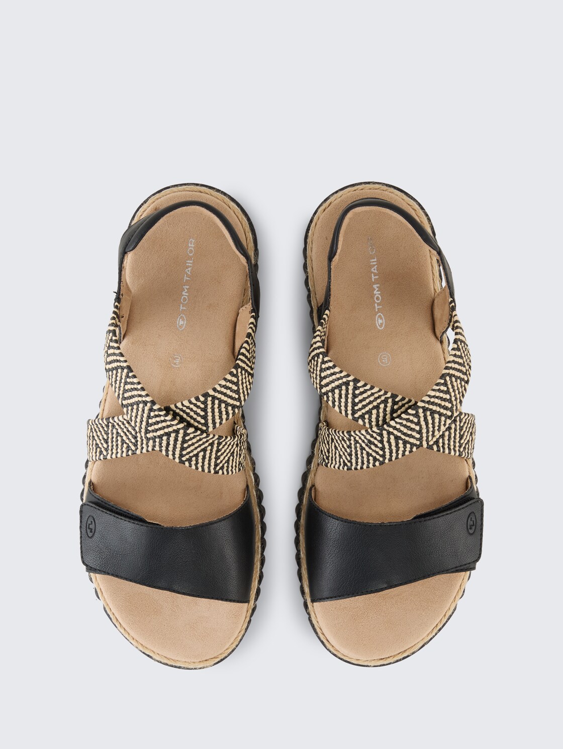 Sandalen mit Flecht-Detail - black - Produkt-Ansicht von oben 