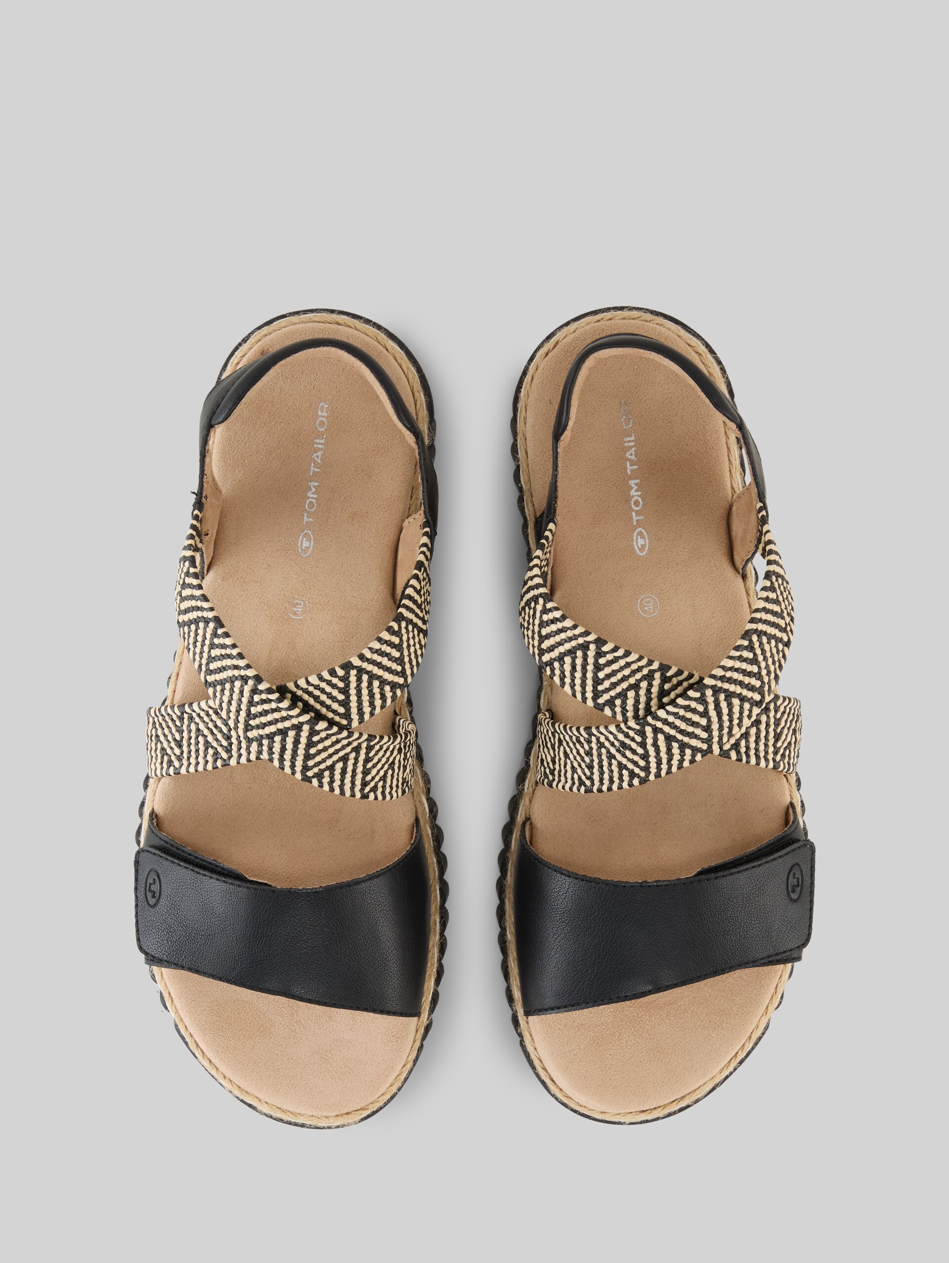 Sandalen mit Flecht-Detail - black - Produkt-Ansicht von oben 