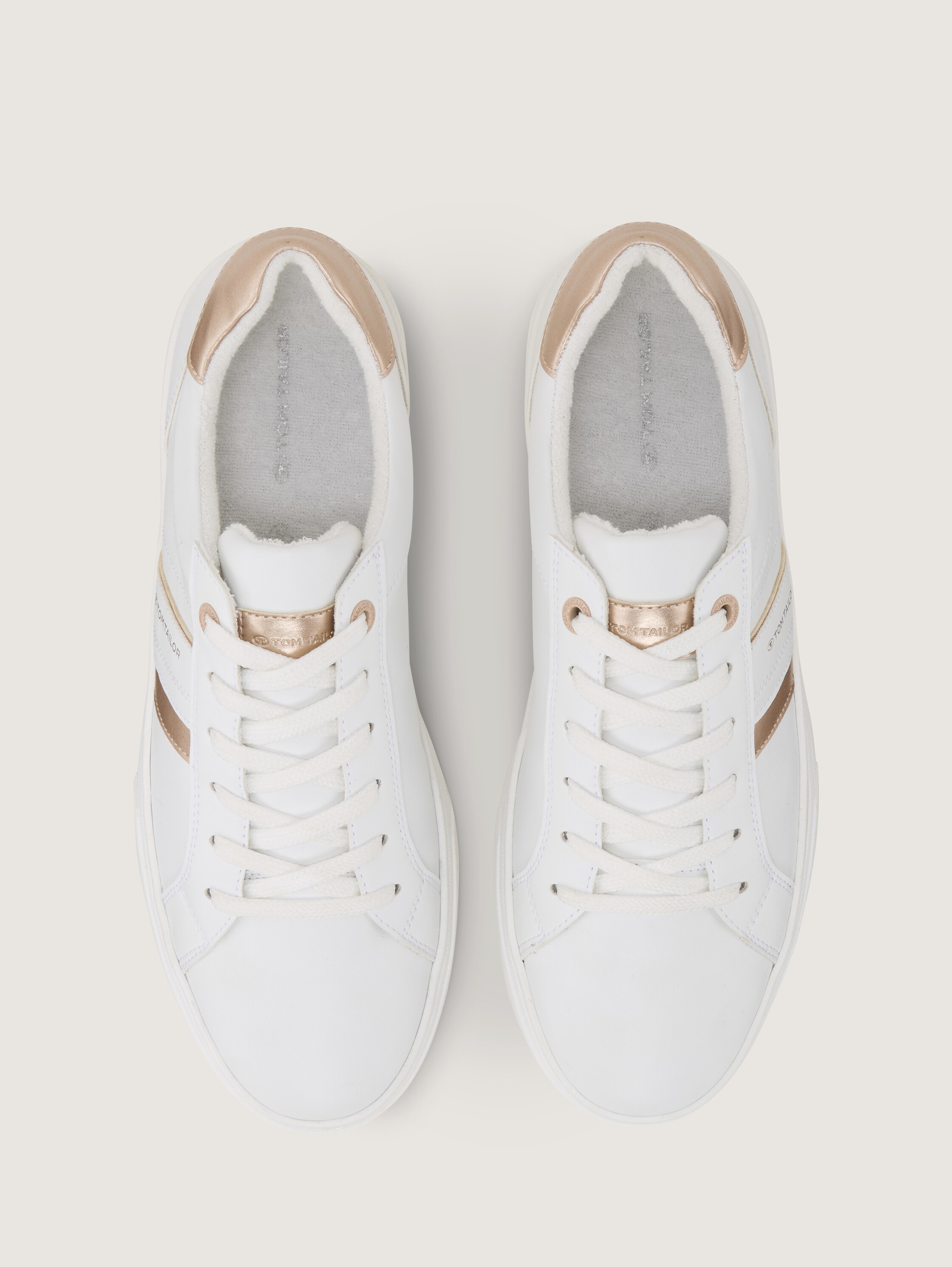 Sneaker mit Metallic-Details - white_1 - 