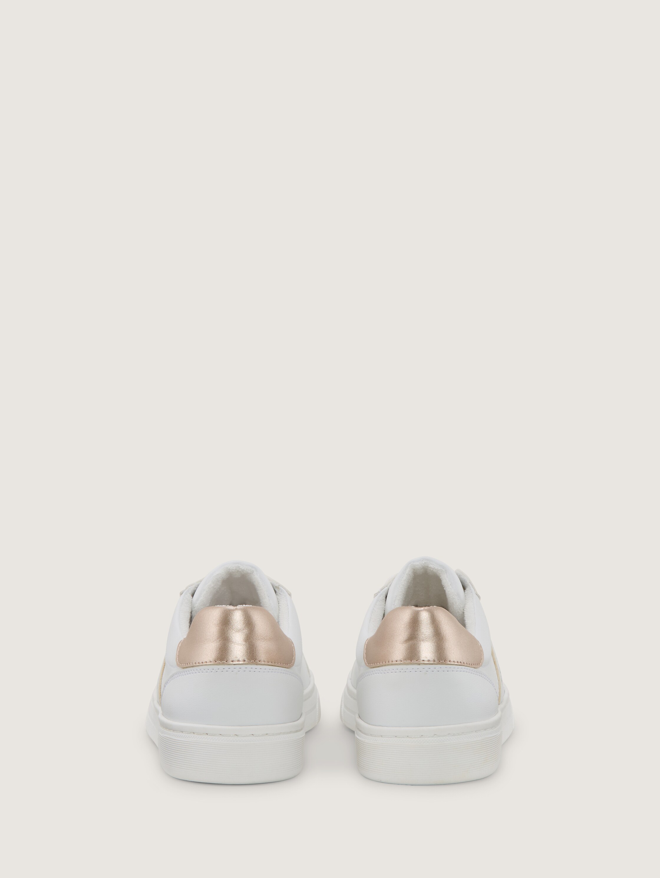 Sneaker mit Metallic-Details - white_1 - 
