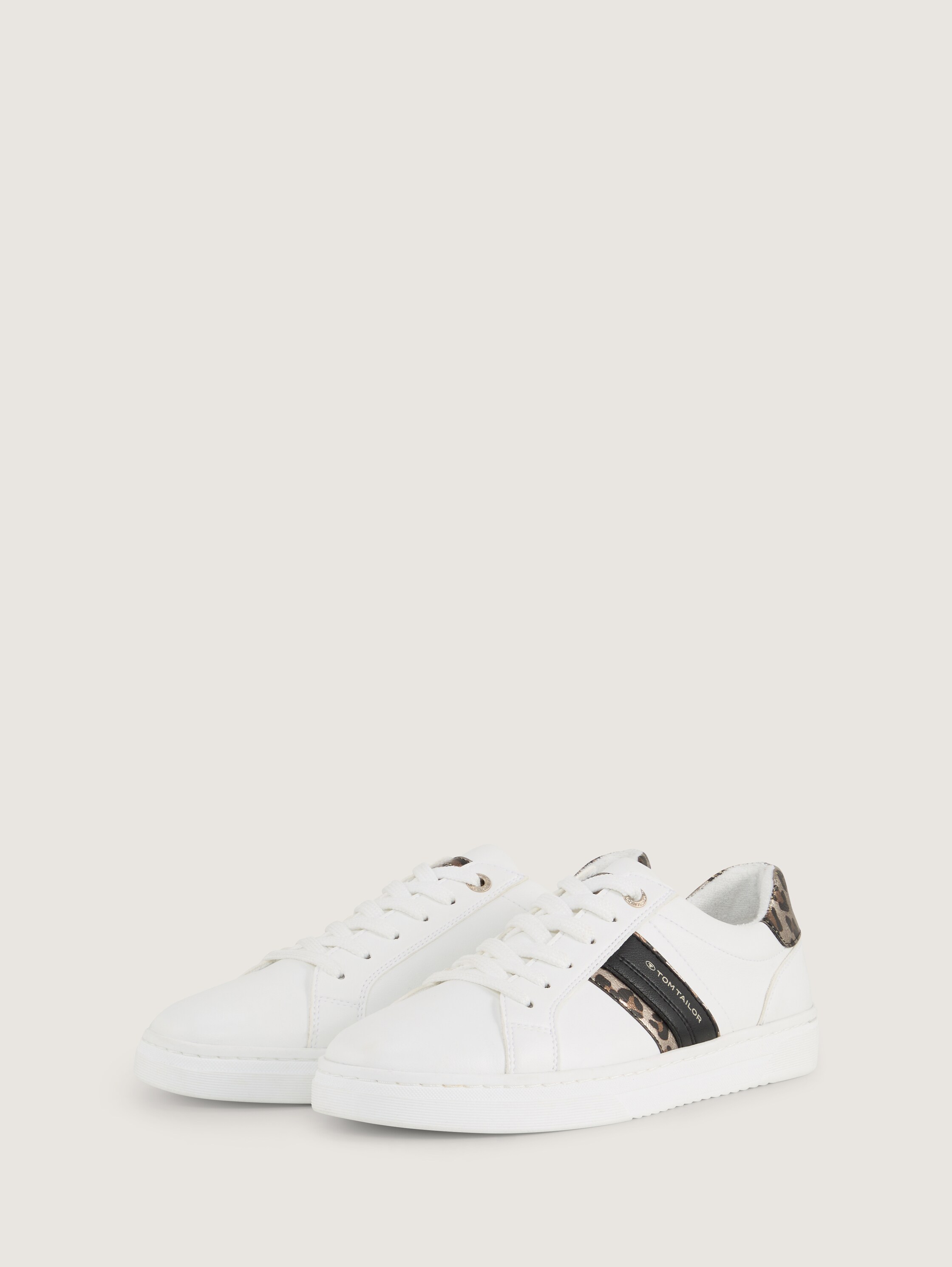 Sneaker mit Glanz-Details - whiteblack - 
